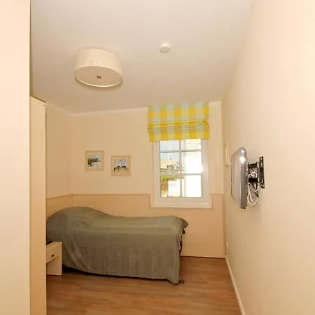 Antje 10 Mit Gratis Sauna- Und Schwimmbadnutzung Im Ahoi Sellin * Goehren (Ruegen)