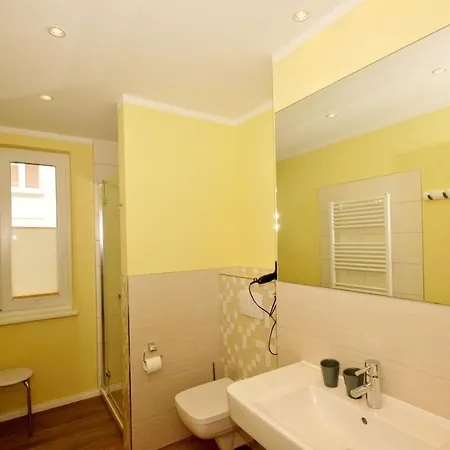 Lägenhet Antje 10 Mit Gratis Sauna- Und Schwimmbadnutzung Im Ahoi Sellin