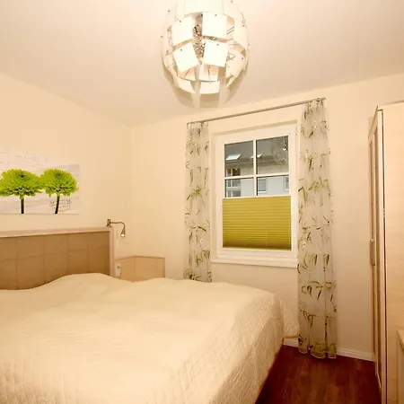 Antje 10 Mit Gratis Sauna- Und Schwimmbadnutzung Im Ahoi Sellin *